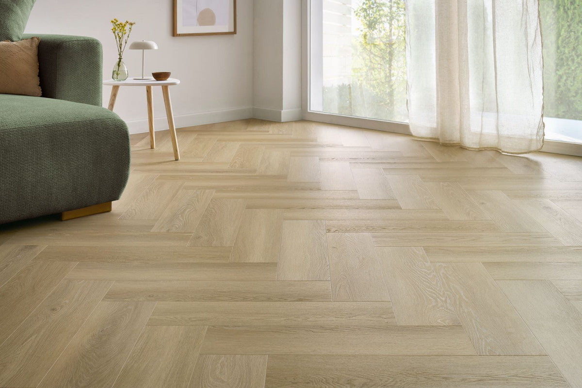 Parchet SPC Arbiton JOHANES OAK 222 CAS HERRINGBONE 0,55/5x148x592mm - DOMIO Showroom Cluj Pardoseala SPC